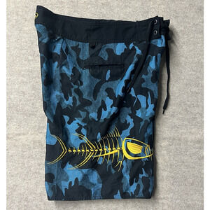 Tormenter Board Shorts Emmbroidered Fish Mens 32 Camo blue black water surf swim